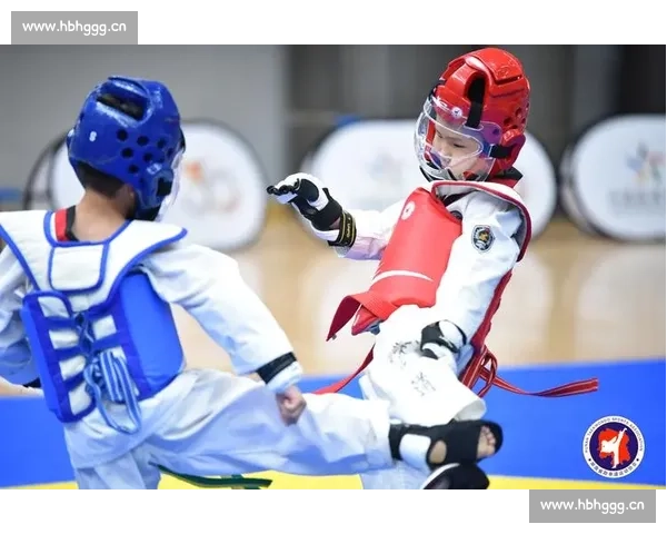 激烈对决中的跆拳道比赛技巧与运动员风采全景解析 - 副本 (2)