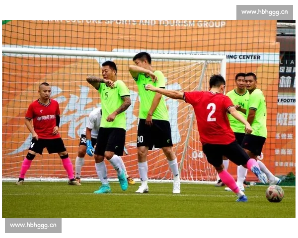 激烈对决足球半决赛燃情开赛 八强强者谁将脱颖而出成就梦想 - 副本 - 副本